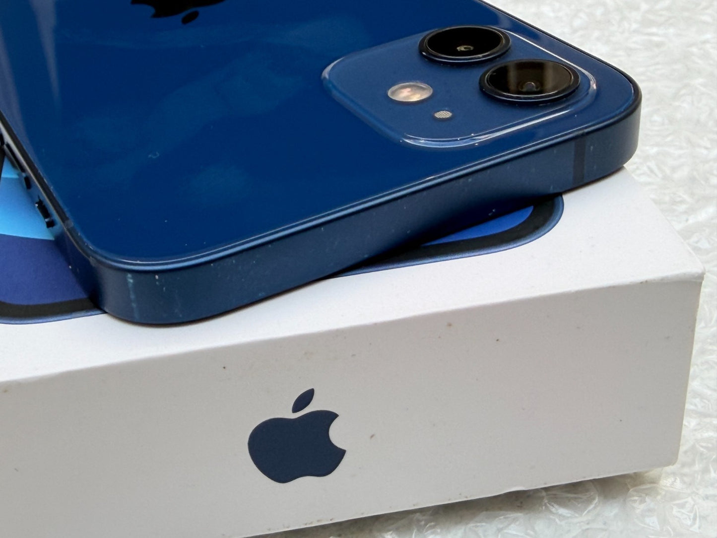 Apple iPhone 12 - 64GB - Blue (Unlocked) Good Condition boxed