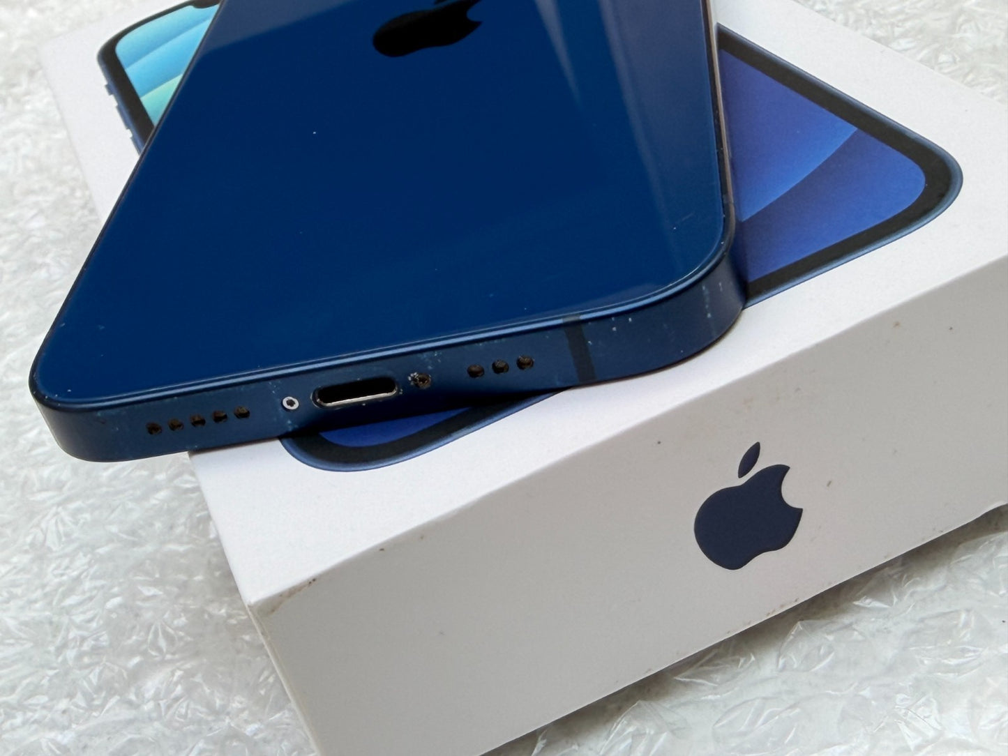Apple iPhone 12 - 64GB - Blue (Unlocked) Good Condition boxed